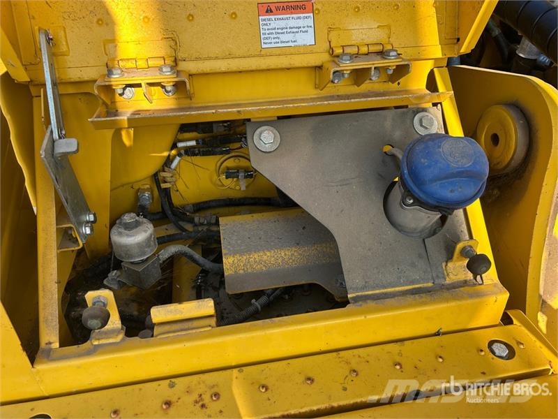 Komatsu PC210LC-11 Tracked Excavator Bagri goseničarji