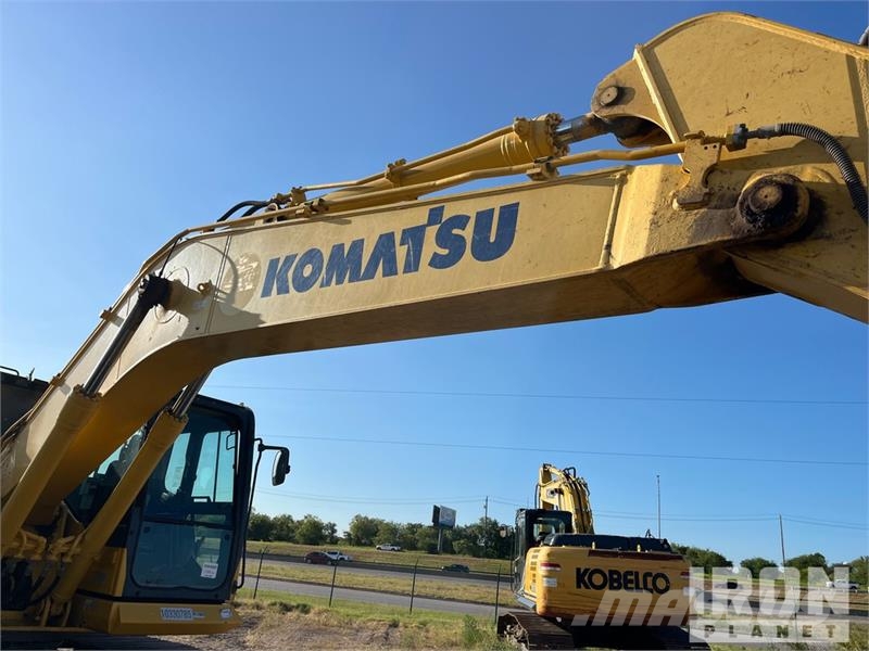 Komatsu PC210LC-11 Tracked Excavator Kāpurķēžu ekskavatori