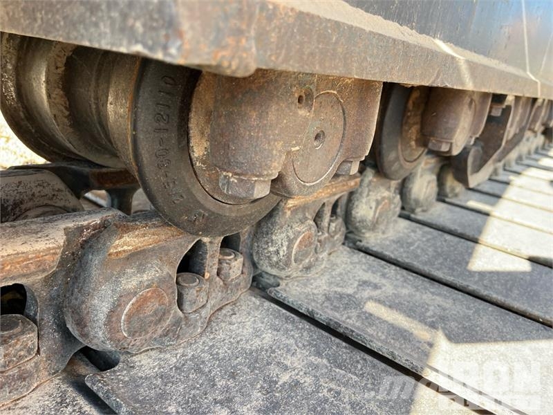 Komatsu PC210LC-11 Tracked Excavator Kāpurķēžu ekskavatori