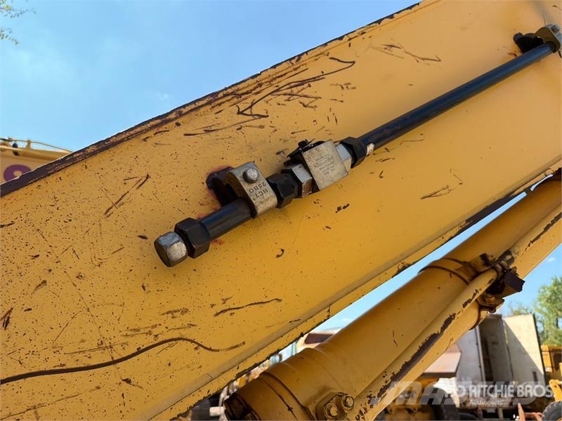 Komatsu PC220LC-7 Tracked Excavator Crawler excavators