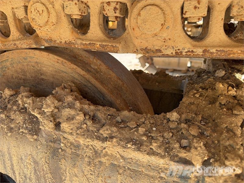 Komatsu PC220LC-7 Tracked Excavator Crawler excavators