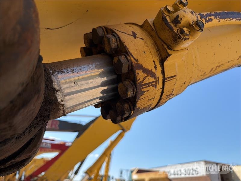 Komatsu PC220LC-7 Tracked Excavator Crawler excavators