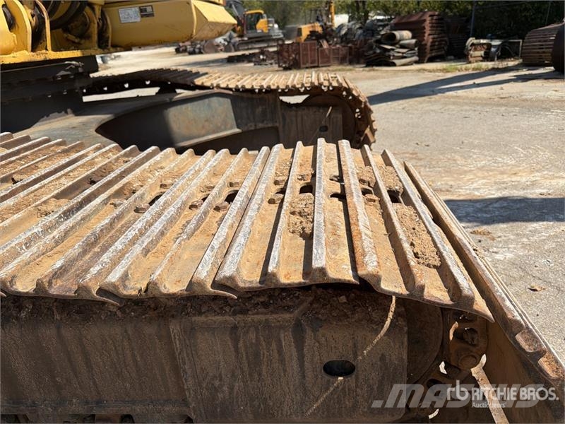 Komatsu PC220LC-7 Tracked Excavator Crawler excavators