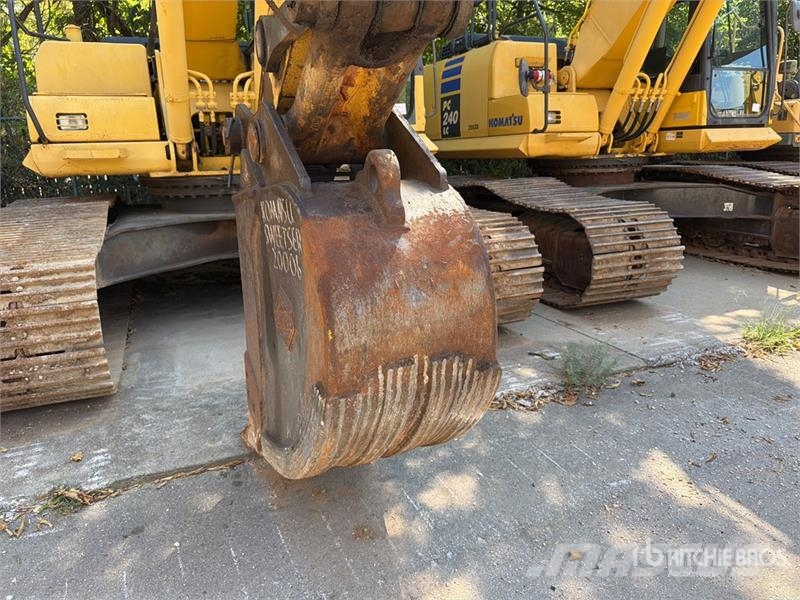Komatsu PC220LC-7 Tracked Excavator Crawler excavators