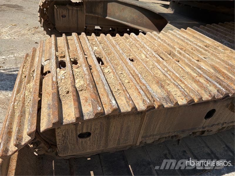 Komatsu PC220LC-7 Tracked Excavator Crawler excavators