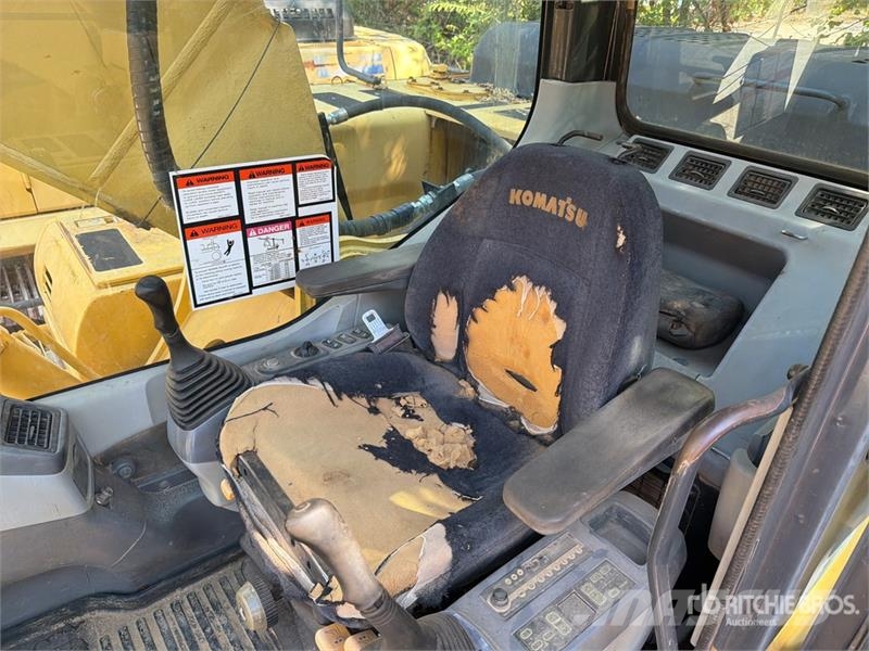 Komatsu PC220LC-7L Верижен екскаватор