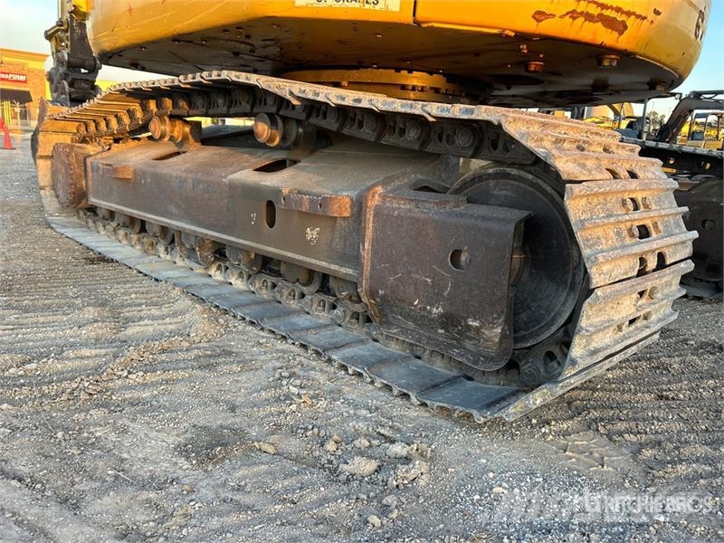 Komatsu PC228US-10 Tracked Excavator Bagri goseničarji