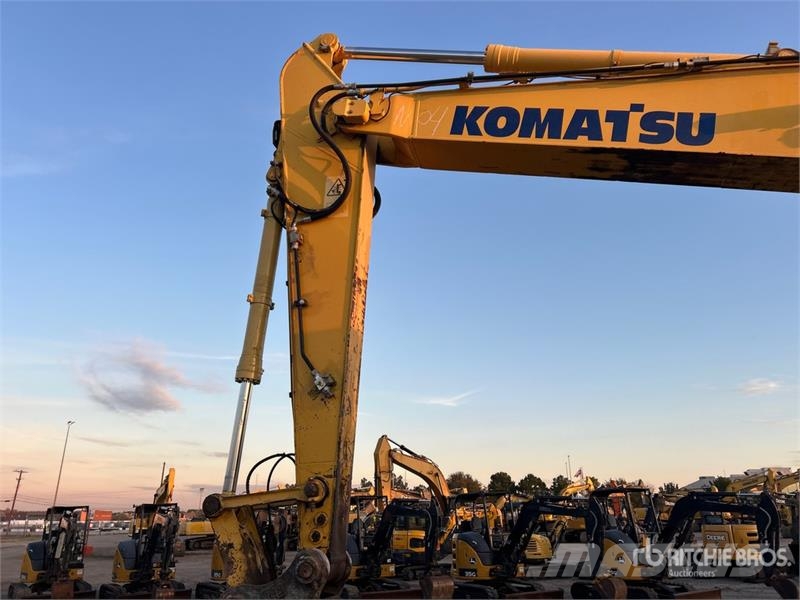 Komatsu PC228US-10 Tracked Excavator Bagri goseničarji