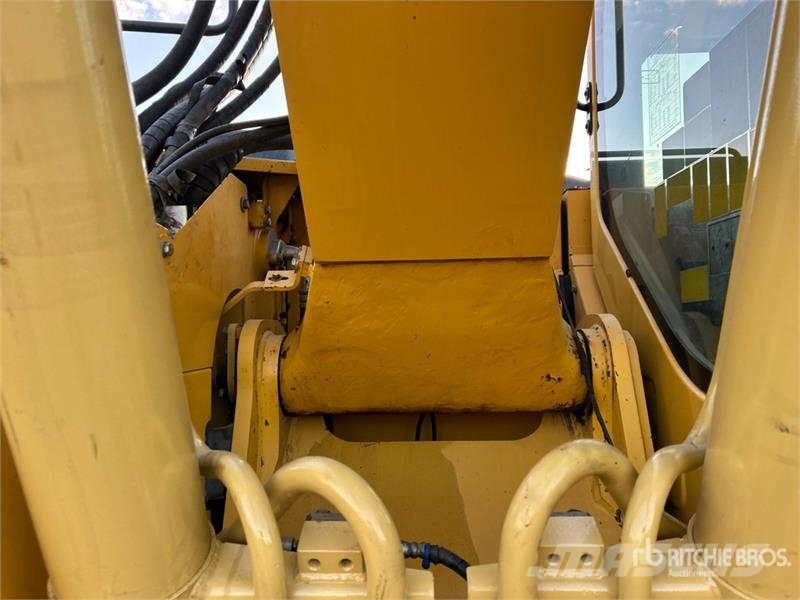 Komatsu PC228US-10 Tracked Excavator Bagri goseničarji