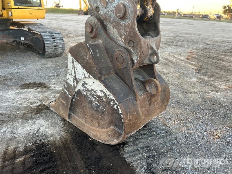 Komatsu PC228US-10 Tracked Excavator Bagri goseničarji