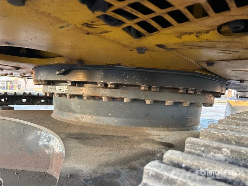 Komatsu PC228US-10 Tracked Excavator Bagri goseničarji