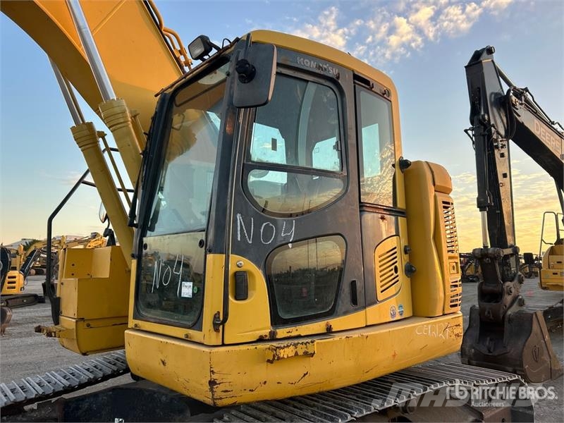 Komatsu PC228US-10 Tracked Excavator Bagri goseničarji