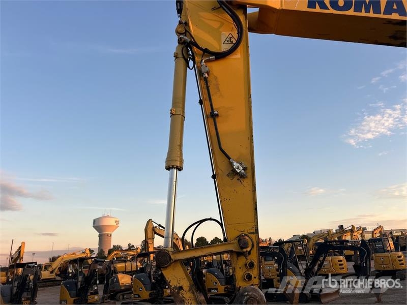 Komatsu PC228US-10 Tracked Excavator Bagri goseničarji