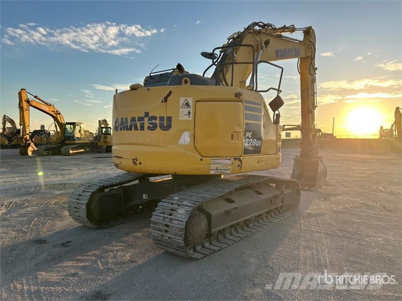 Komatsu PC228US-10 Tracked Excavator Bagri goseničarji
