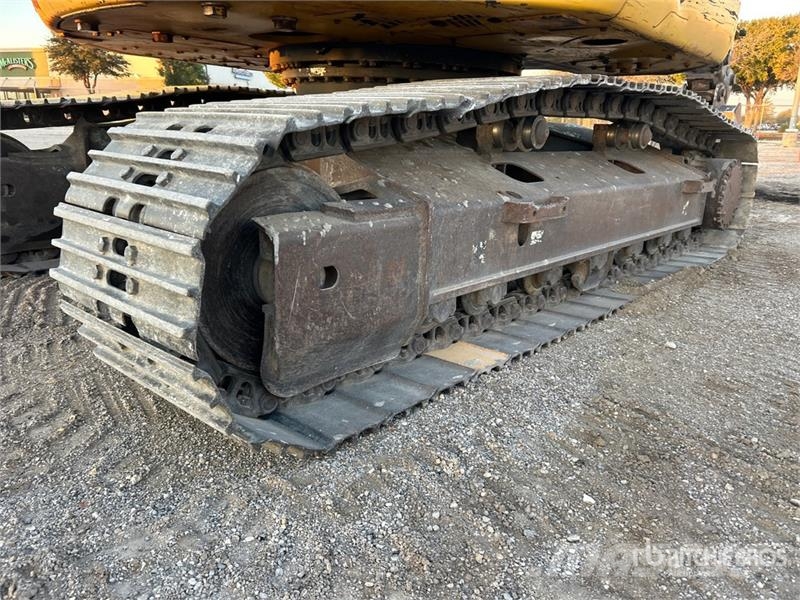 Komatsu PC228US-10 Tracked Excavator Bagri goseničarji