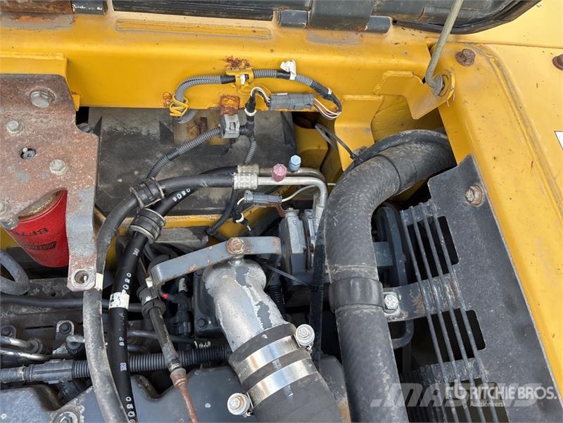 Komatsu PC228USLC8 Tracked Excavator Kāpurķēžu ekskavatori