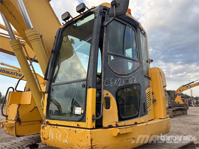 Komatsu PC228USLC8 Tracked Excavator Kāpurķēžu ekskavatori