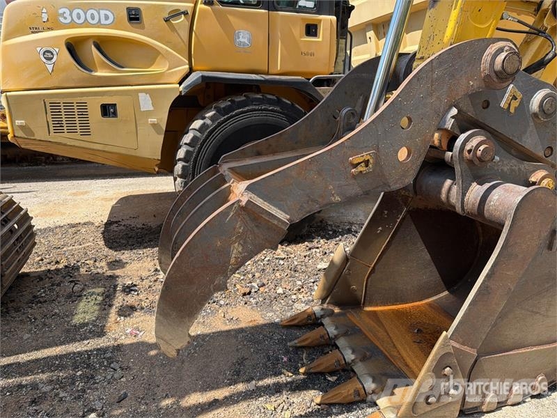 Komatsu PC238USLC-11 Tracked Excavator Crawler excavators