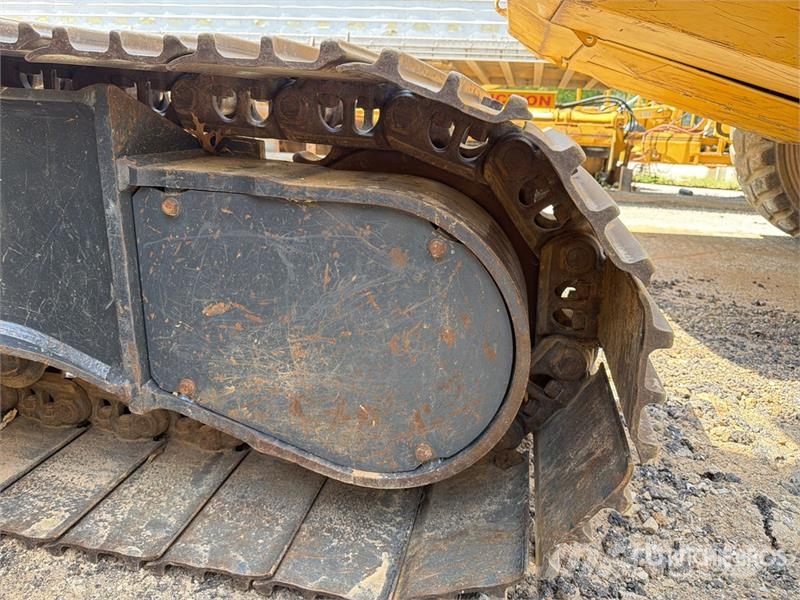 Komatsu PC238USLC-11 Tracked Excavator Crawler excavators
