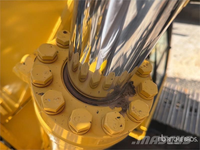 Komatsu PC238USLC-11 Tracked Excavator Crawler excavators