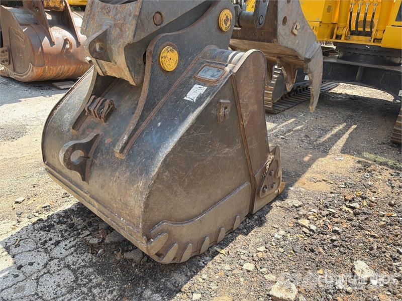 Komatsu PC238USLC-11 Tracked Excavator Crawler excavators