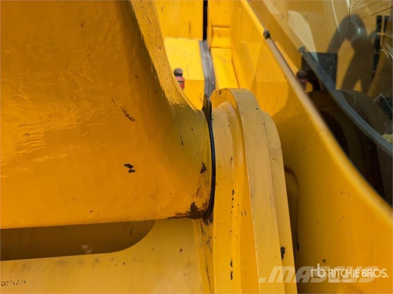 Komatsu PC238USLC-11 Tracked Excavator Crawler excavators