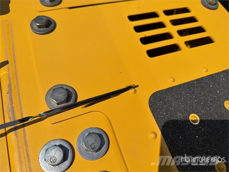 Komatsu PC238USLC-11 Tracked Excavator Crawler excavators