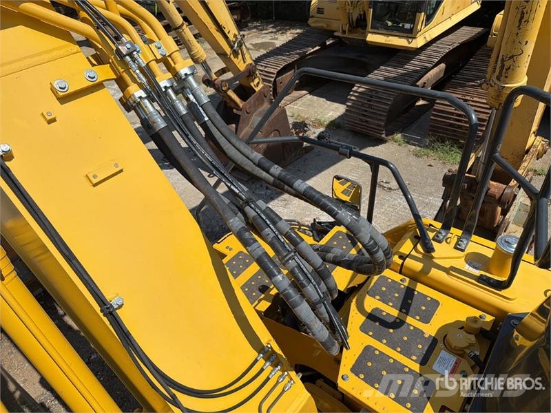 Komatsu PC238USLC-11 Tracked Excavator Crawler excavators