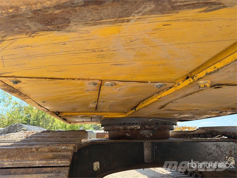 Komatsu PC240LC-10 Tracked Excavator Bageri guseničari