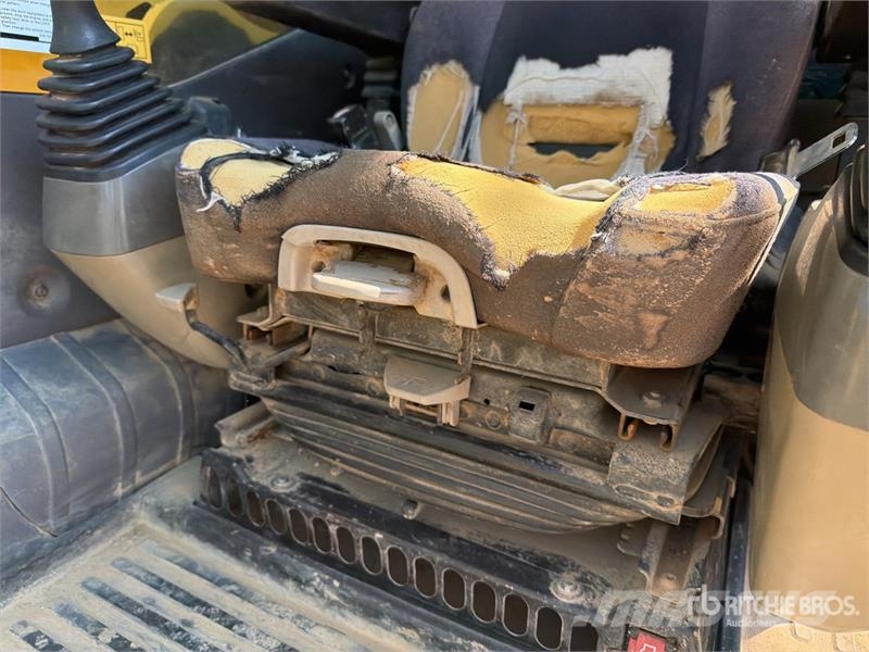Komatsu PC240LC-10 Tracked Excavator Bageri guseničari