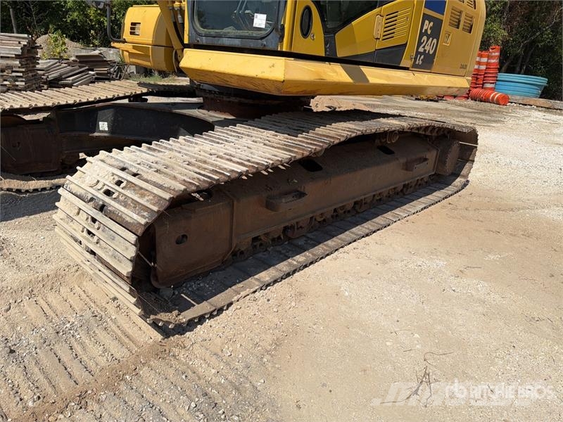 Komatsu PC240LC-10 Tracked Excavator Bageri guseničari