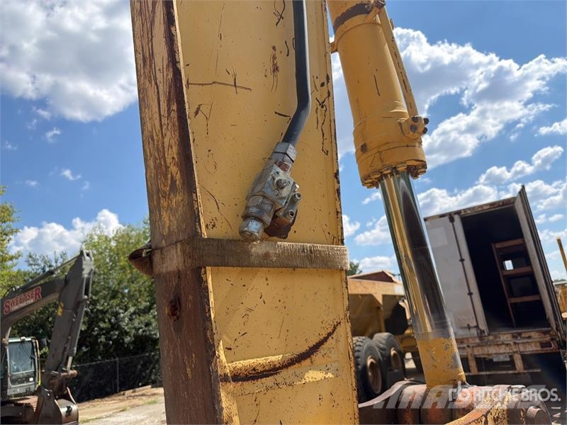 Komatsu PC270LC-7 Vikšriniai ekskavatoriai