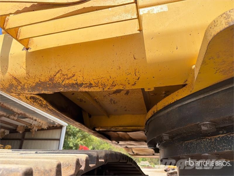 Komatsu PC270LC-7 Vikšriniai ekskavatoriai