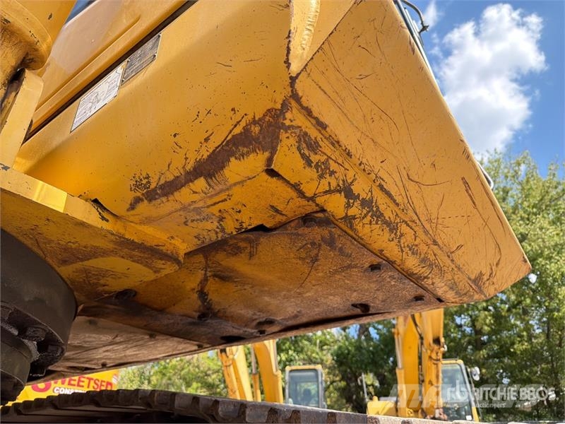 Komatsu PC270LC-7 Vikšriniai ekskavatoriai