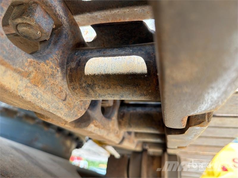 Komatsu PC270LC-7 Vikšriniai ekskavatoriai