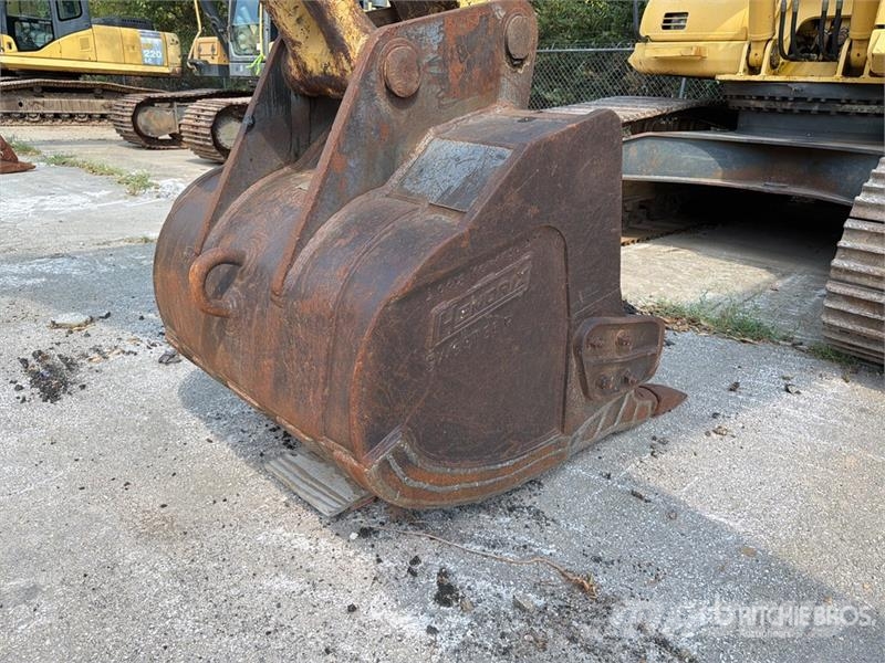 Komatsu PC270LC-7 Vikšriniai ekskavatoriai