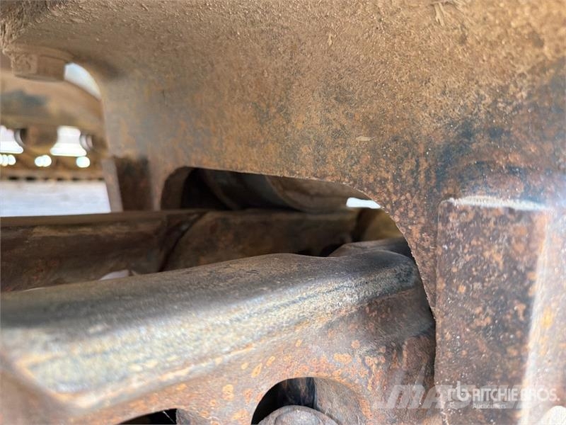 Komatsu PC270LC-7 Vikšriniai ekskavatoriai