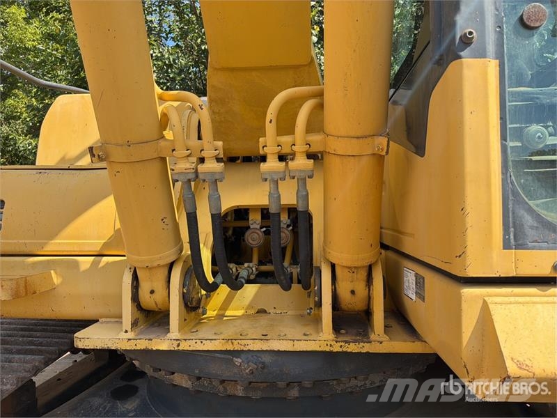 Komatsu PC270LC-7 Vikšriniai ekskavatoriai