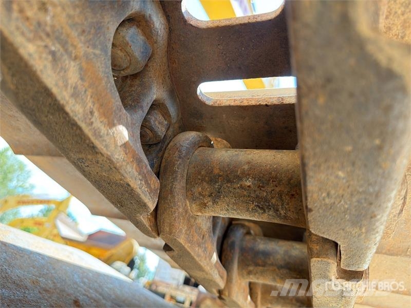 Komatsu PC270LC-7 Vikšriniai ekskavatoriai