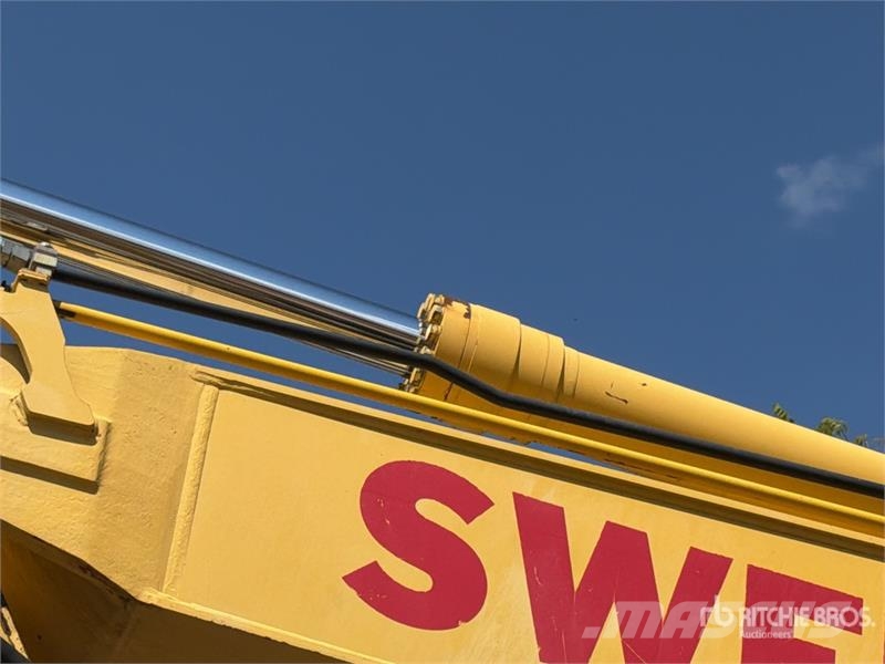 Komatsu PC270LC-7 Vikšriniai ekskavatoriai