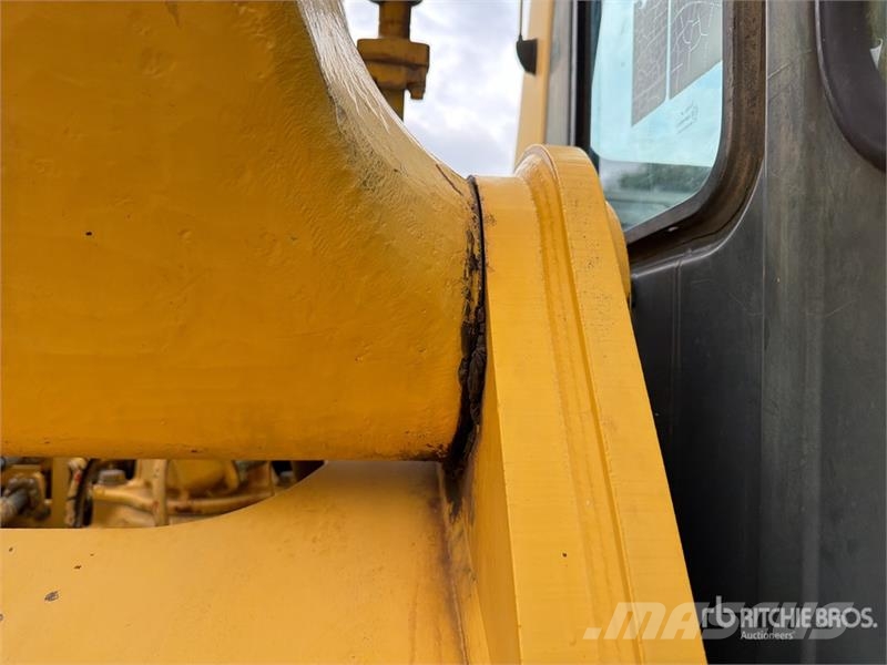 Komatsu PC300LC-6LC Tracked Excavator Crawler excavators