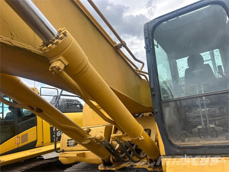 Komatsu PC360LC-10 Tracked Excavator Bagri goseničarji