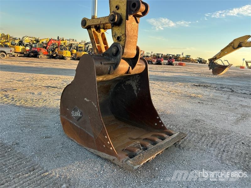 Komatsu PC360LC-10 Tracked Excavator Lánctalpas kotrók