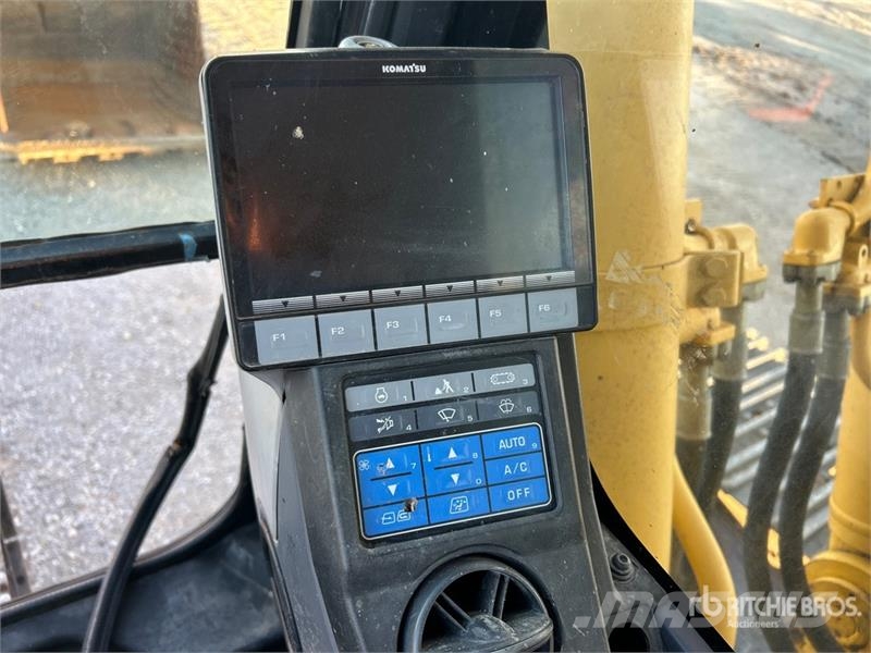 Komatsu PC360LC-10 Tracked Excavator Lánctalpas kotrók