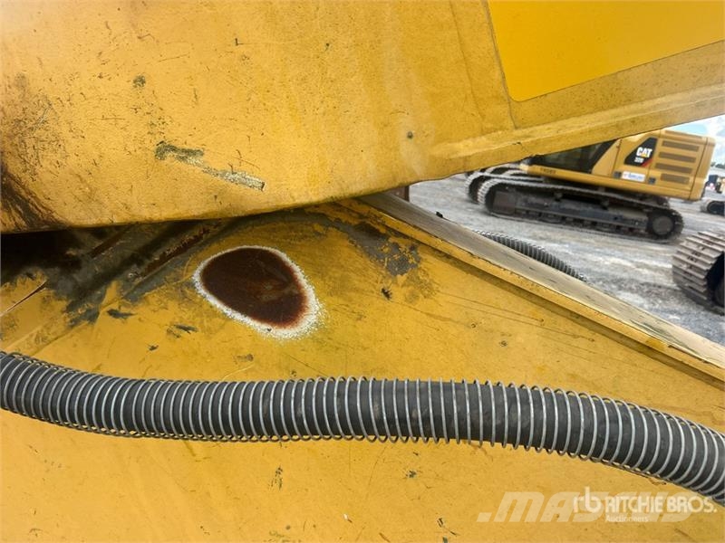 Komatsu PC360LC-10 Tracked Excavator Bagri goseničarji