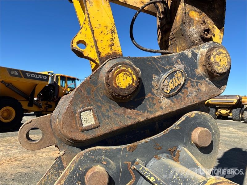 Komatsu PC360LC-11 Lánctalpas kotrók