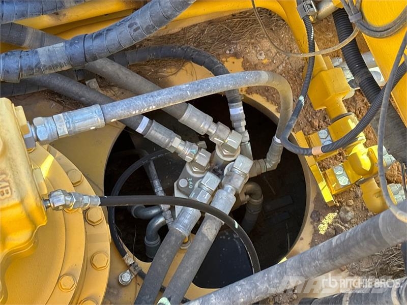 Komatsu PC360LC-11 Lánctalpas kotrók