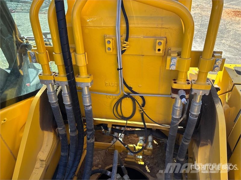 Komatsu PC360LC-11 Lánctalpas kotrók