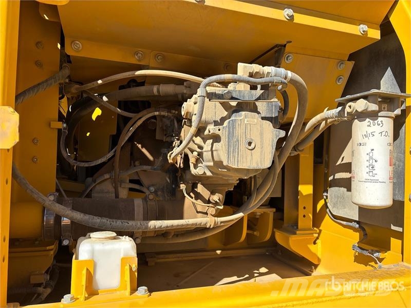 Komatsu PC360LC-11 Lánctalpas kotrók