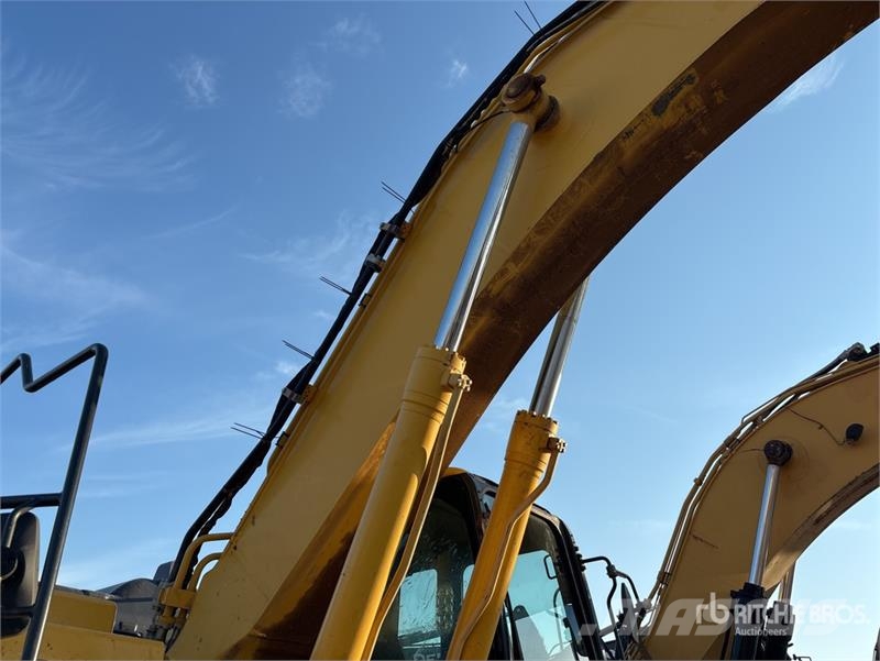 Komatsu PC360LC 11 Tracked Excavator Raupenbagger